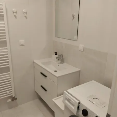 Lilium Apartment Appartamento *