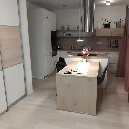 Appartamento Lilium Apartment *